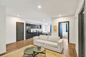 featured image of 398 Ne 5th St