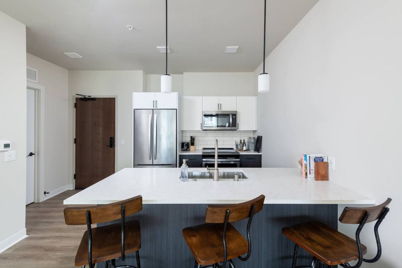 1632 N Franklin Pl #1379003P - Photo 5 of 13