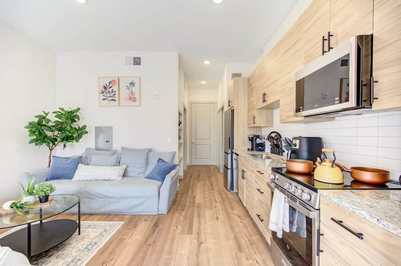 1111 Shepherd Dr #1380759P - Photo 3 of 50