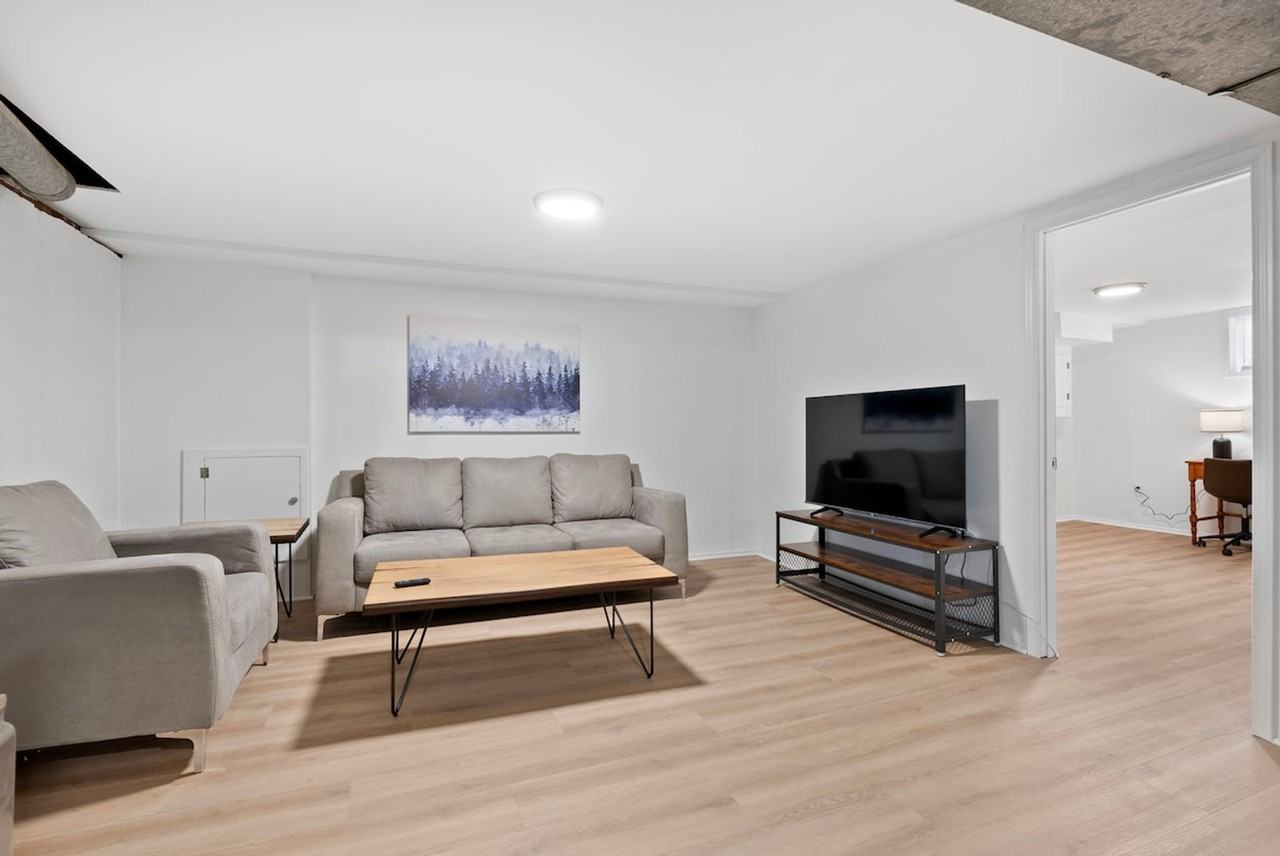 1315 Washington St #1472897P - Photo 4 of 38