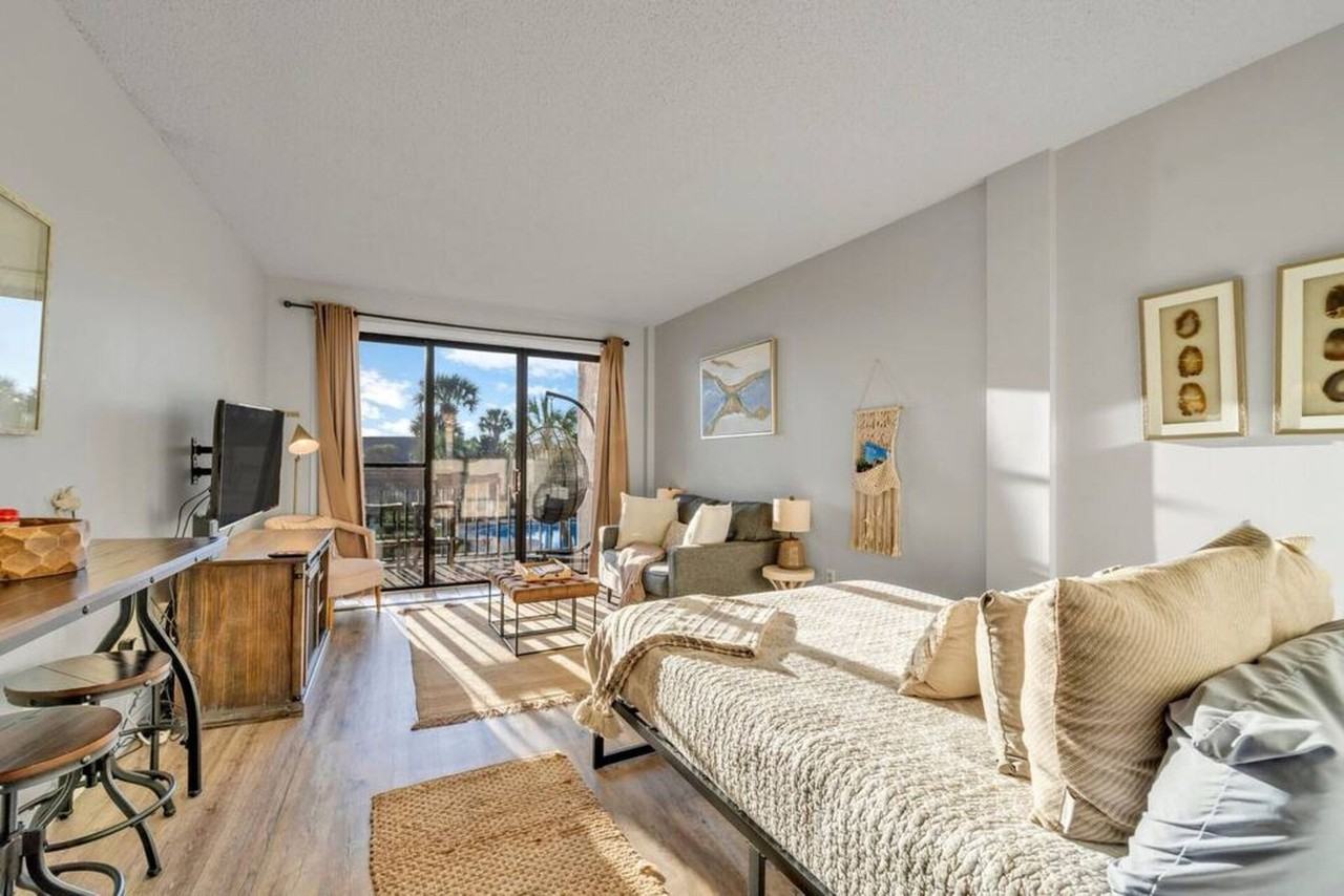 214 Miracle Strip Pkwy Sw #1501996P - Photo 2 of 37