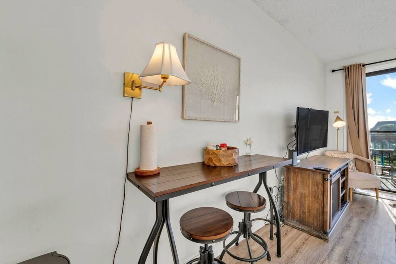 214 Miracle Strip Pkwy Sw #1501996P - Photo 7 of 37