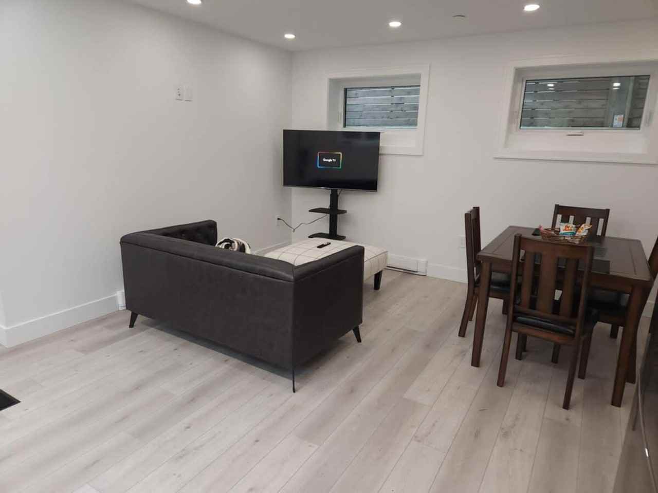 3149 Rupert Street - Photo 4 of 12