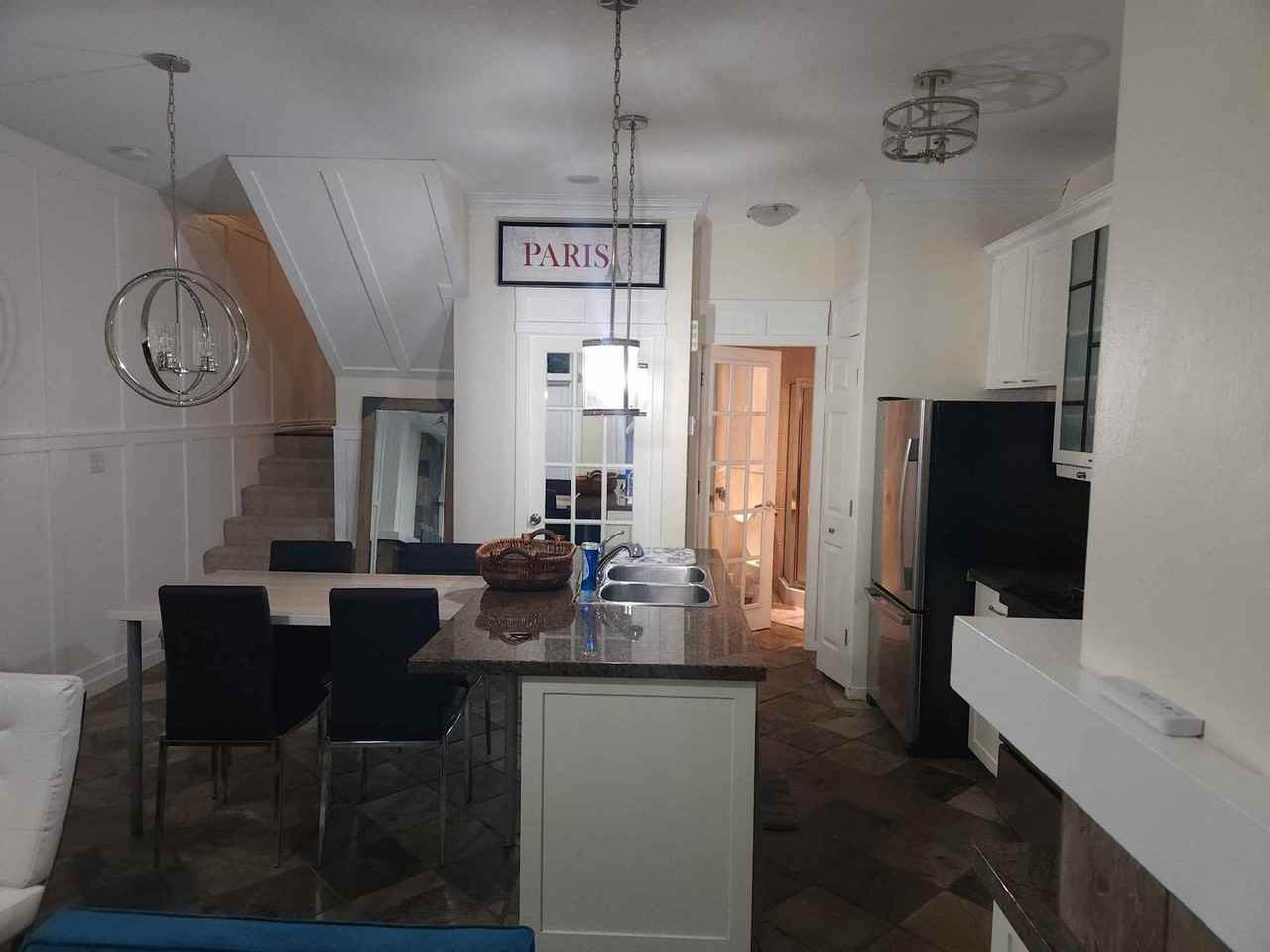 985 Richards St #1514873P - Photo 5 of 12