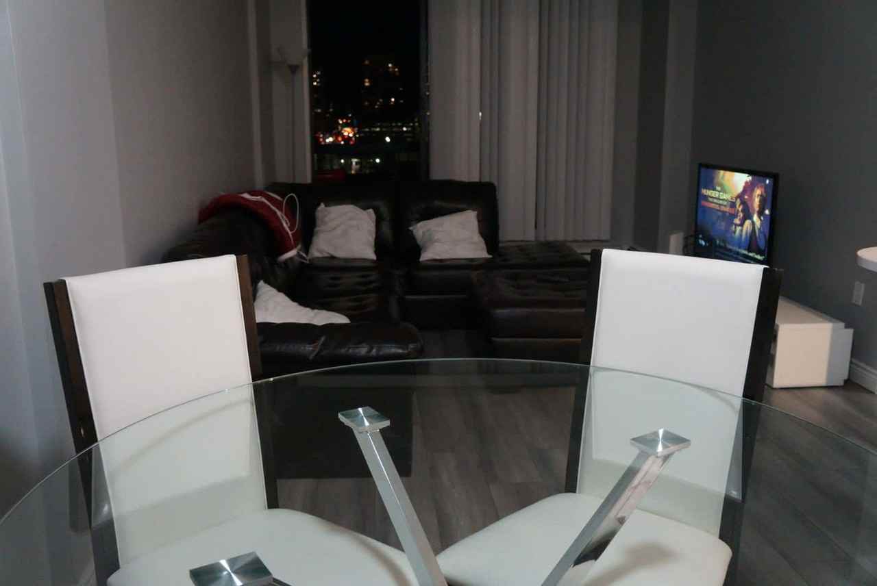 1033 12 Ave Sw #1514877P - Photo 3 of 13