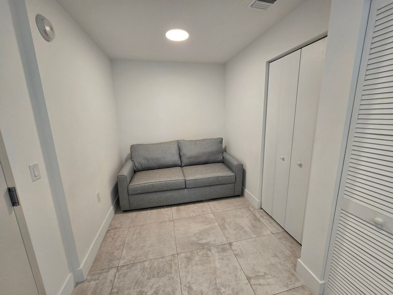 190 Sw 8th St #1514885P - Photo 2 of 27