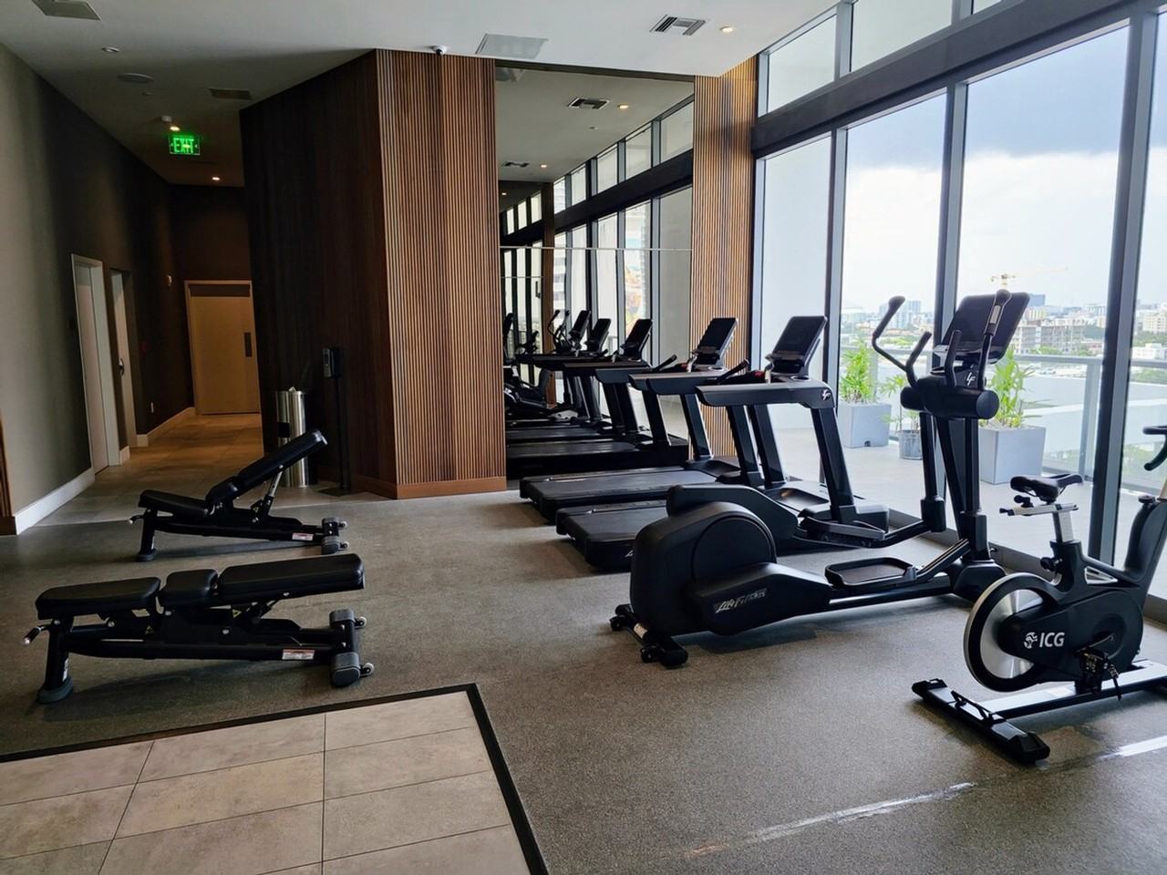 190 Sw 8th St #1514885P - Photo 7 of 27