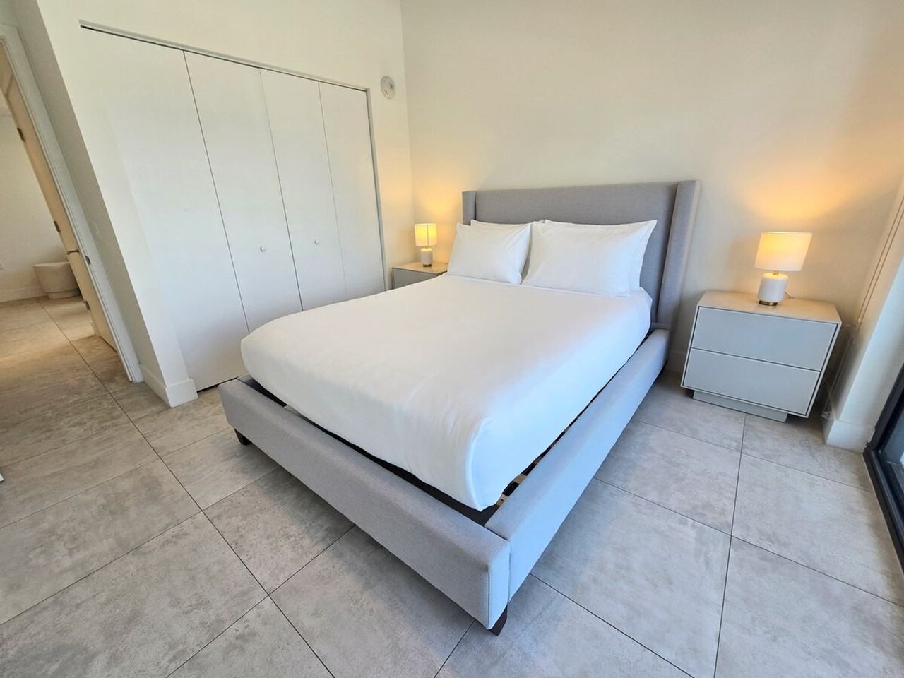 190 Sw 8th St #1514885P - Photo 7 of 26
