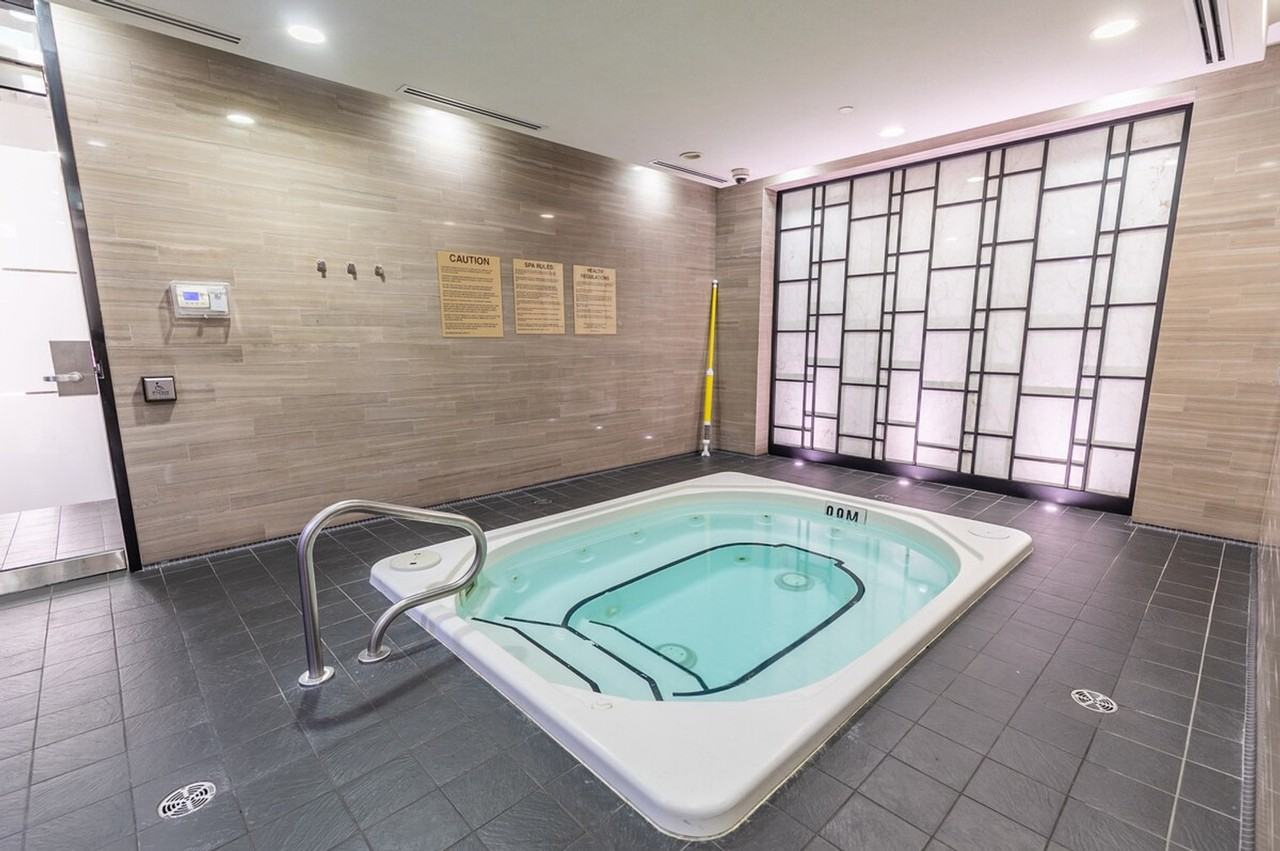 16 Poyntz Ave #1515262P - Photo 7 of 25