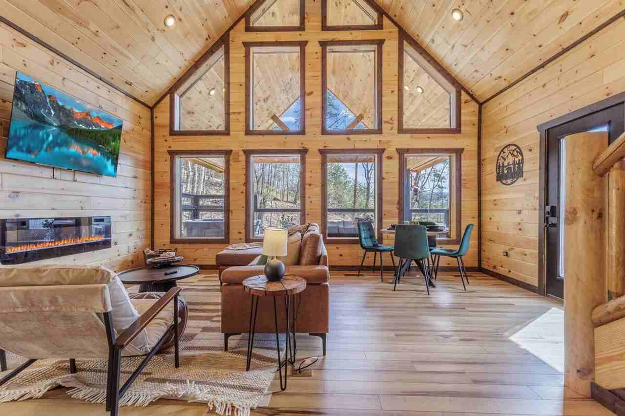 2125 Rising Fawn Way #1515818P - Photo 3 of 30