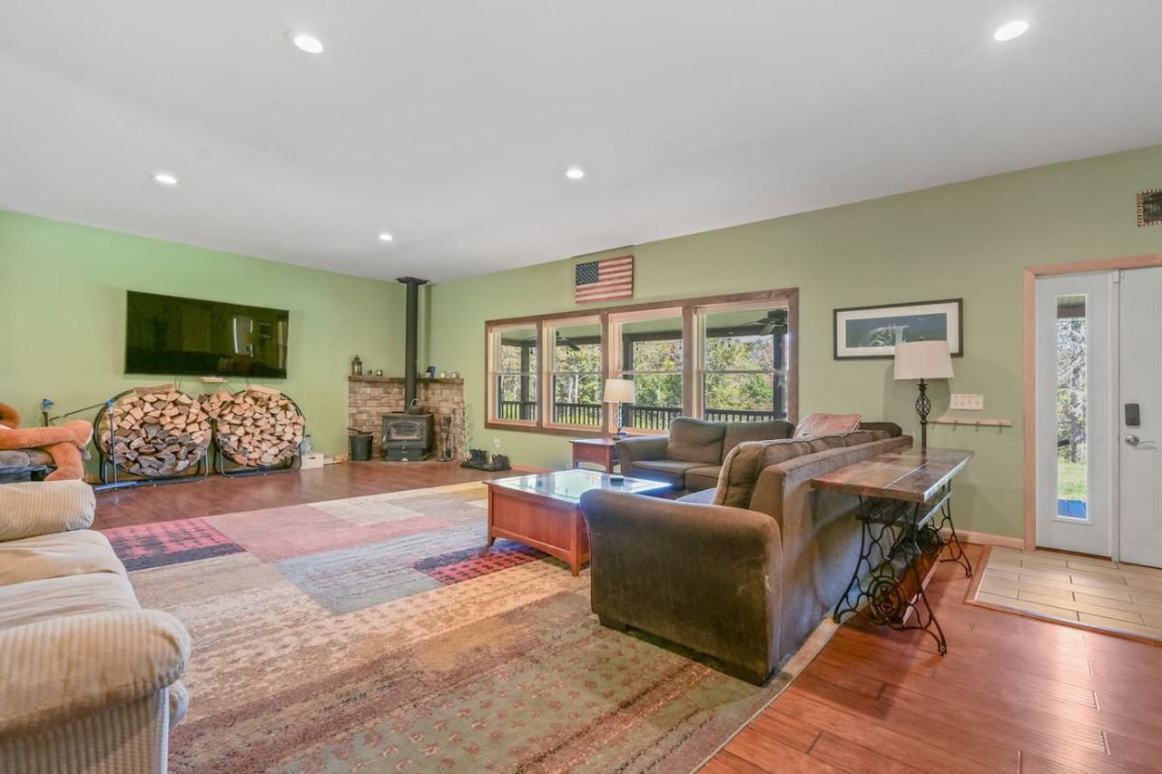 1724 Calhoun Hill Rd #1511978P - Photo 2 of 38