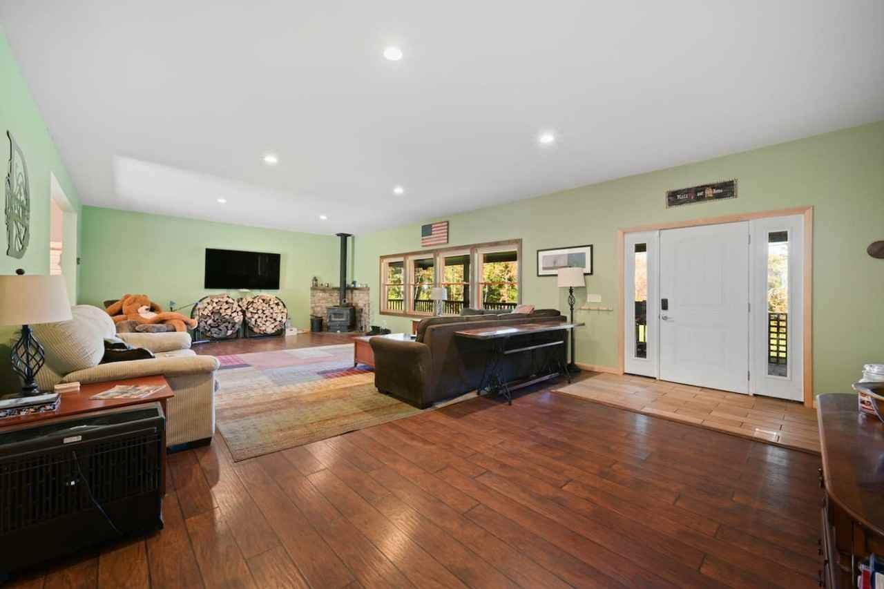 1724 Calhoun Hill Rd #1511978P - Photo 3 of 38