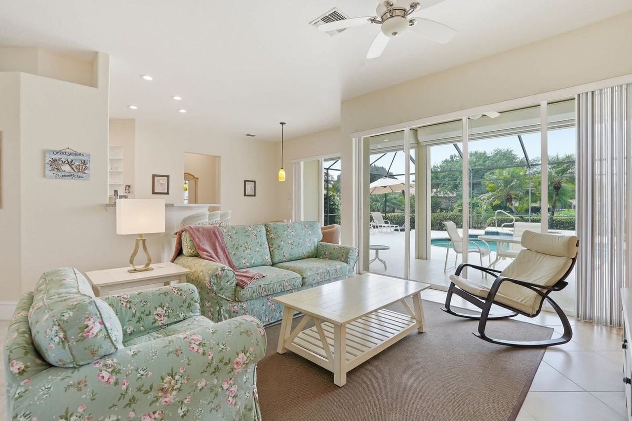 1154 Augusta Falls Way #1520030P - Photo 4 of 42