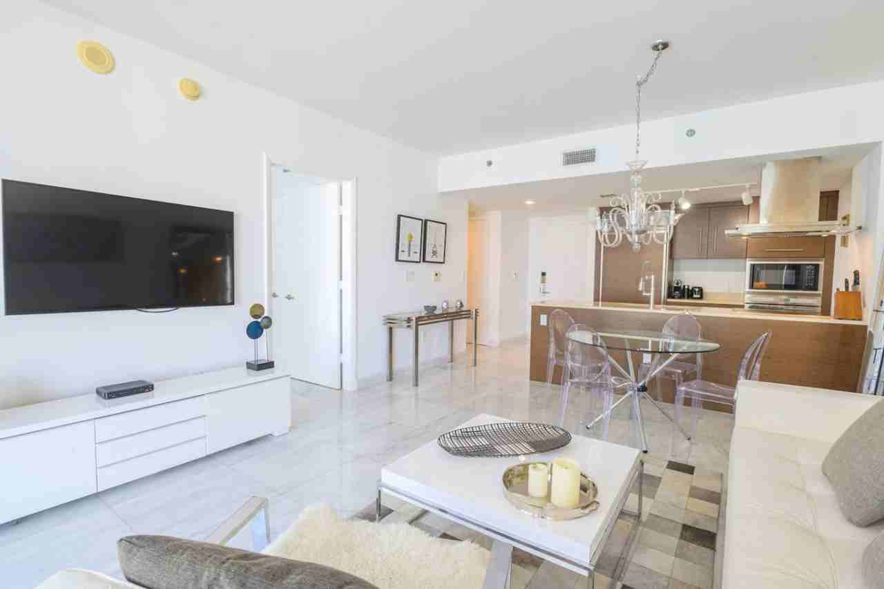 501 Brickell Ave #1520350P - Photo 3 of 21