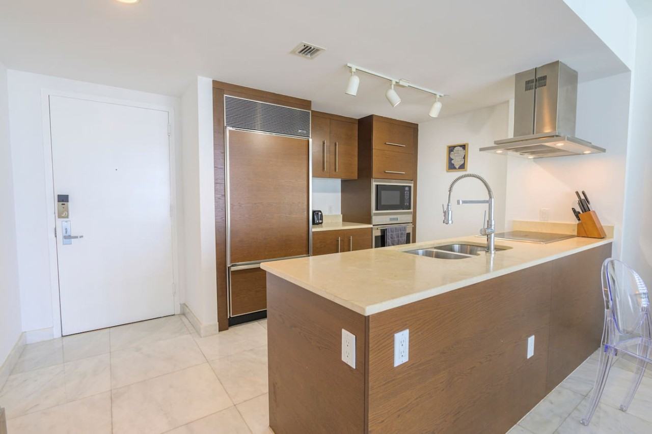 501 Brickell Ave #1520350P - Photo 6 of 21