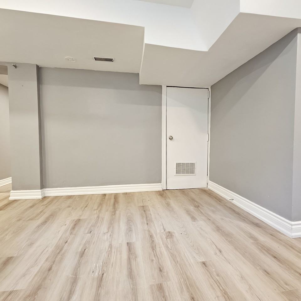 54 Dunraven Drive #B - Photo 5 of 12