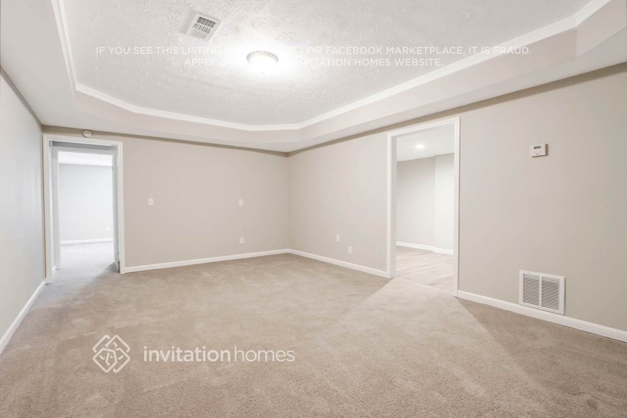 1190 Burning Bush Dr - Photo 7 of 14