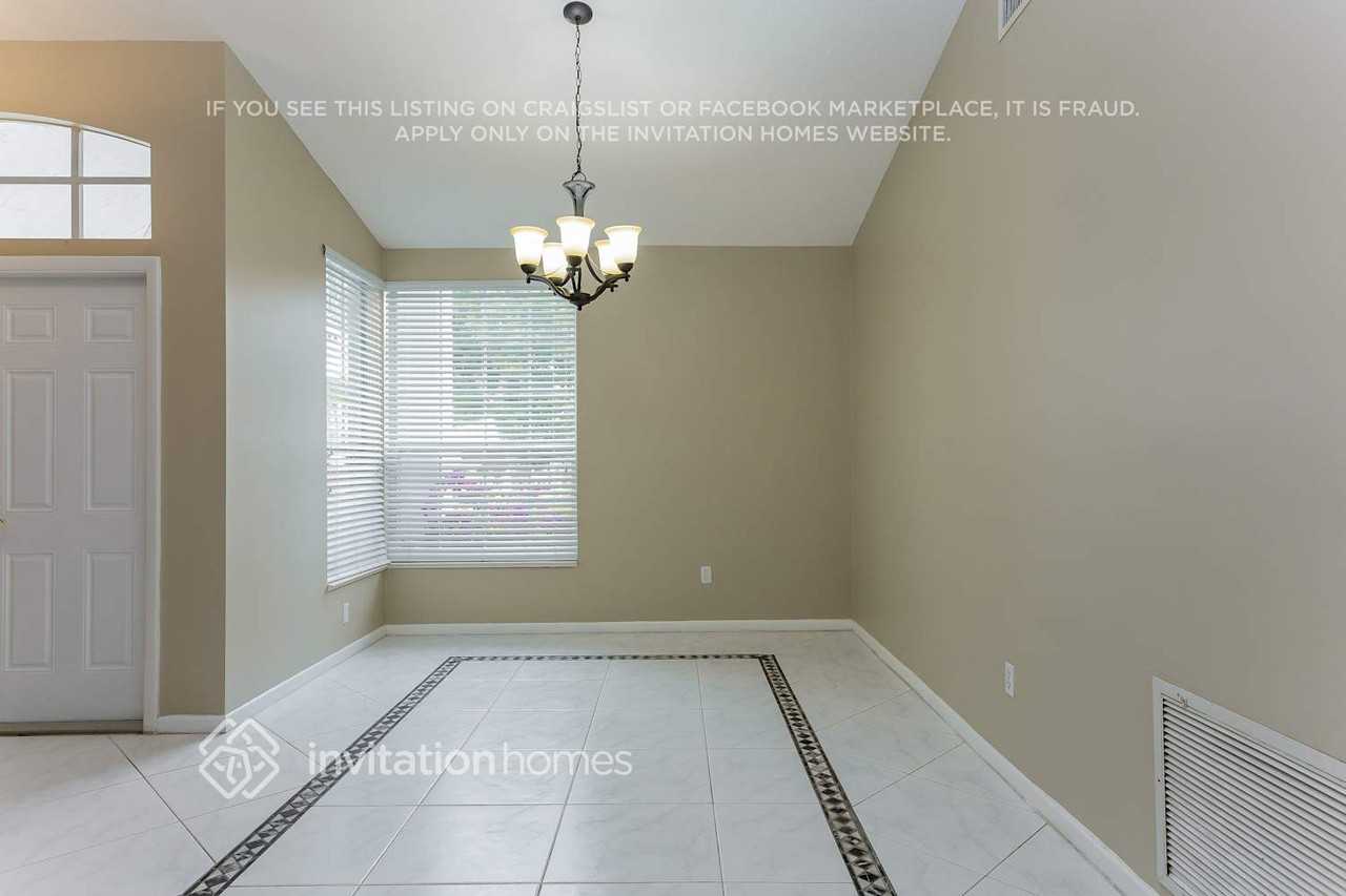 9296 Lake Serena Dr - Photo 5 of 16