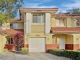 featured image of 4942 Sw 66th Ter