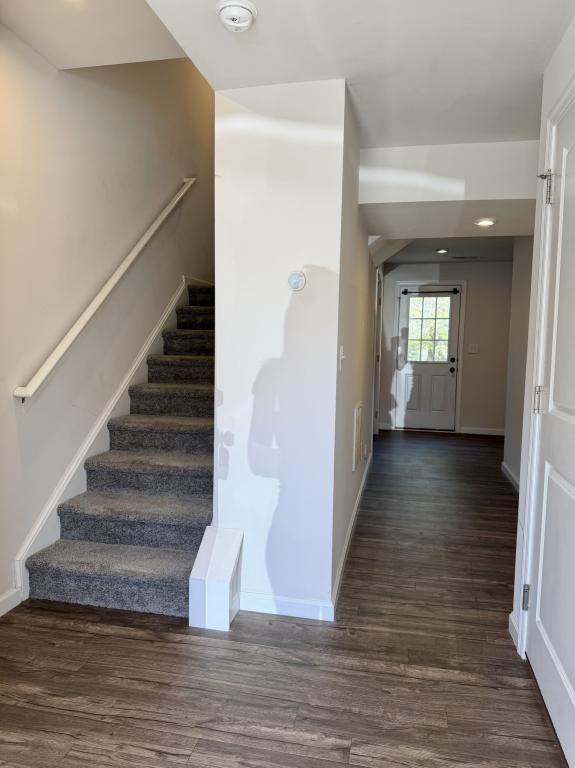 828 Renee Ave - Photo 2 of 26