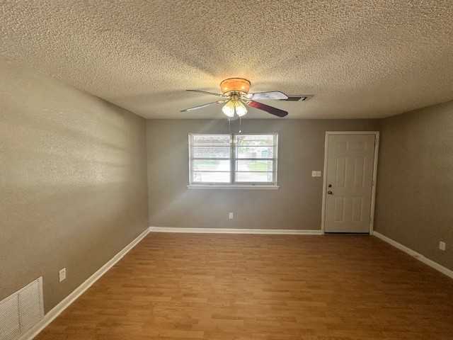 721 North Bristow Avenue - Photo 4 of 14