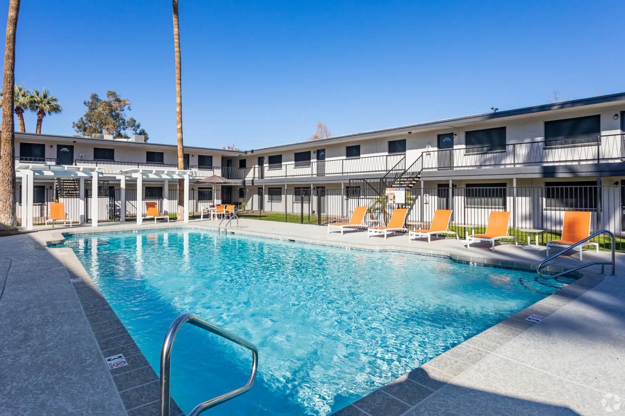 MOVE IN SPECIAL! $0 DEPOSIT OAC - Photo 3 of 50