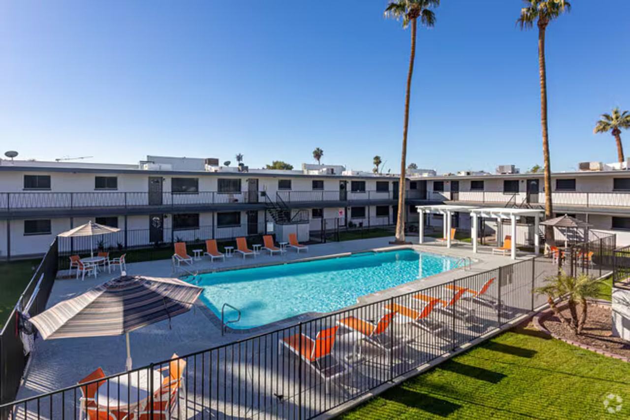 MOVE IN SPECIAL! $0 DEPOSIT OAC - Photo 4 of 50