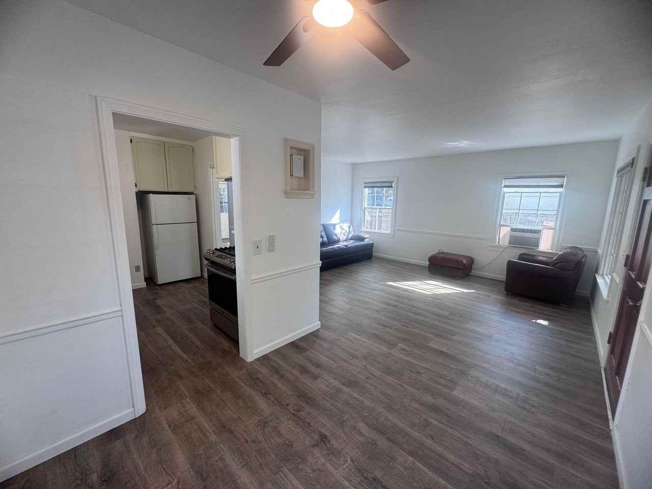 1559 Virginia Ave - Photo 6 of 20