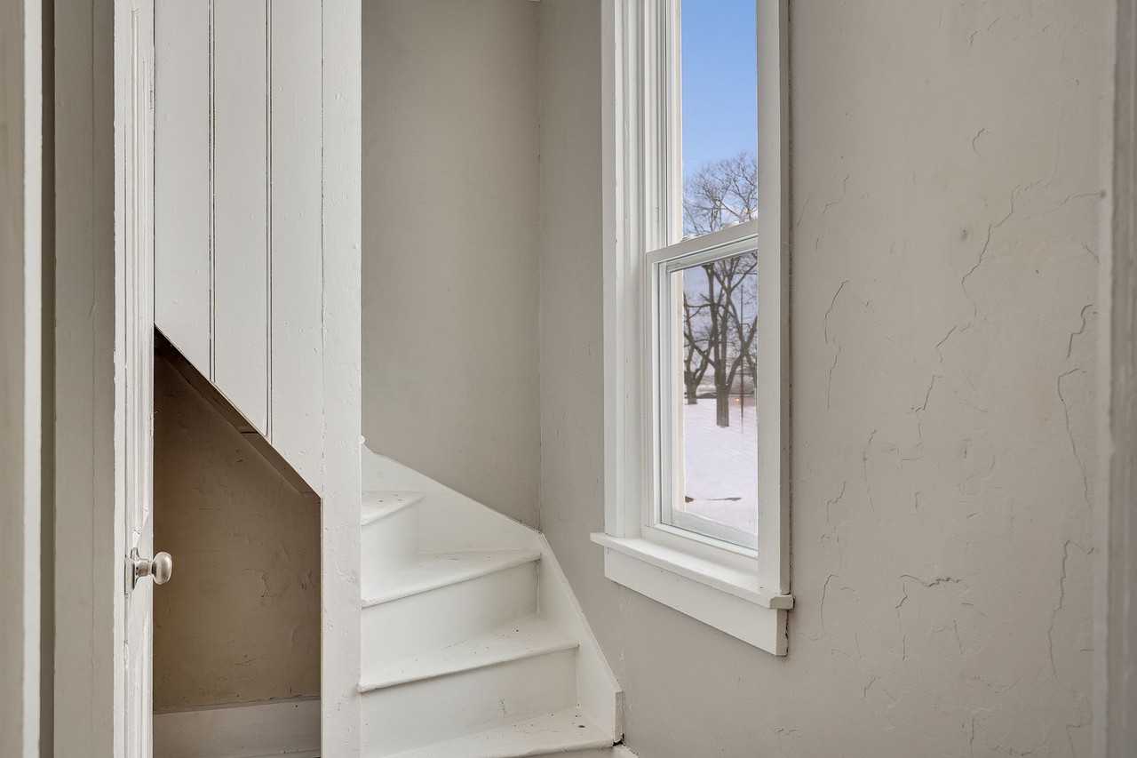 1407 4th St S - Photo 3 of 21