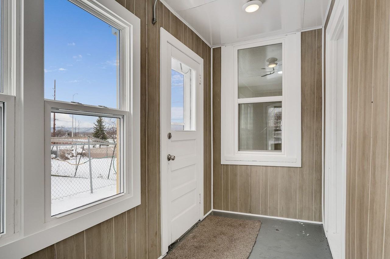 1407 4th St S - Photo 5 of 21