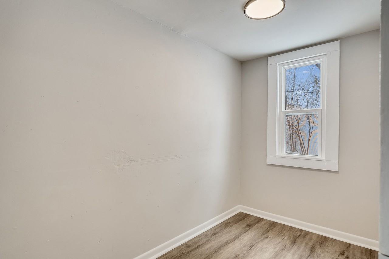 1407 4th St S - Photo 7 of 21