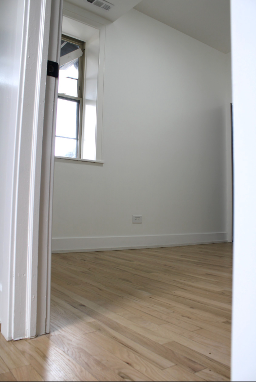 3660 W Grenshaw St #3 - Photo 4 of 11