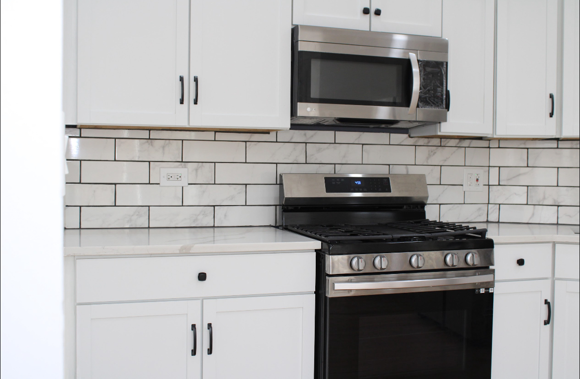 3660 W Grenshaw St #3 - Photo 7 of 11