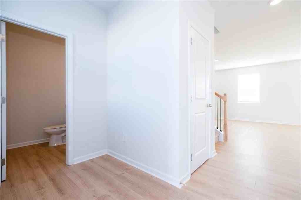 242 Lookout Dr - Photo 3 of 31