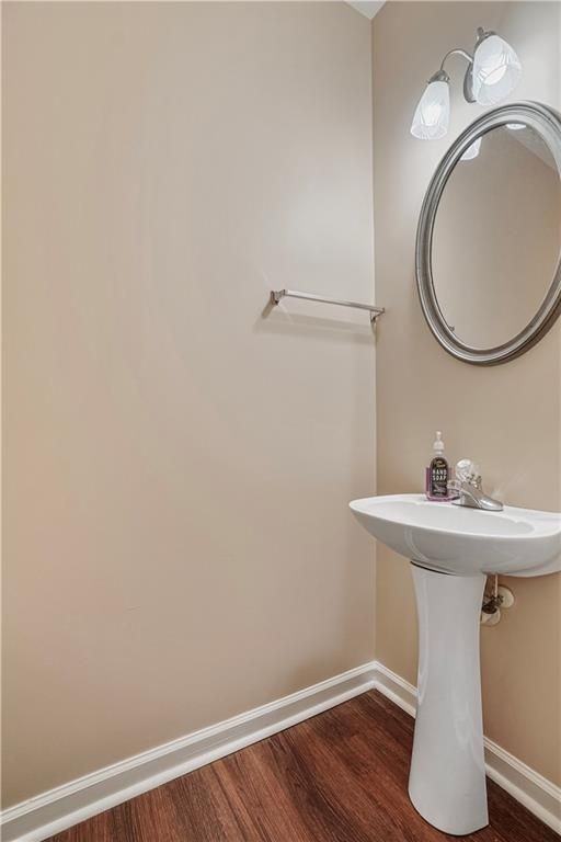 1938 Dilcrest Dr - Photo 6 of 33