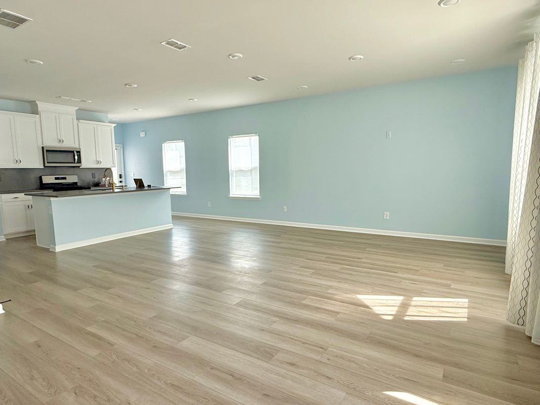 3615 Shore Wood Ave - Photo 3 of 14