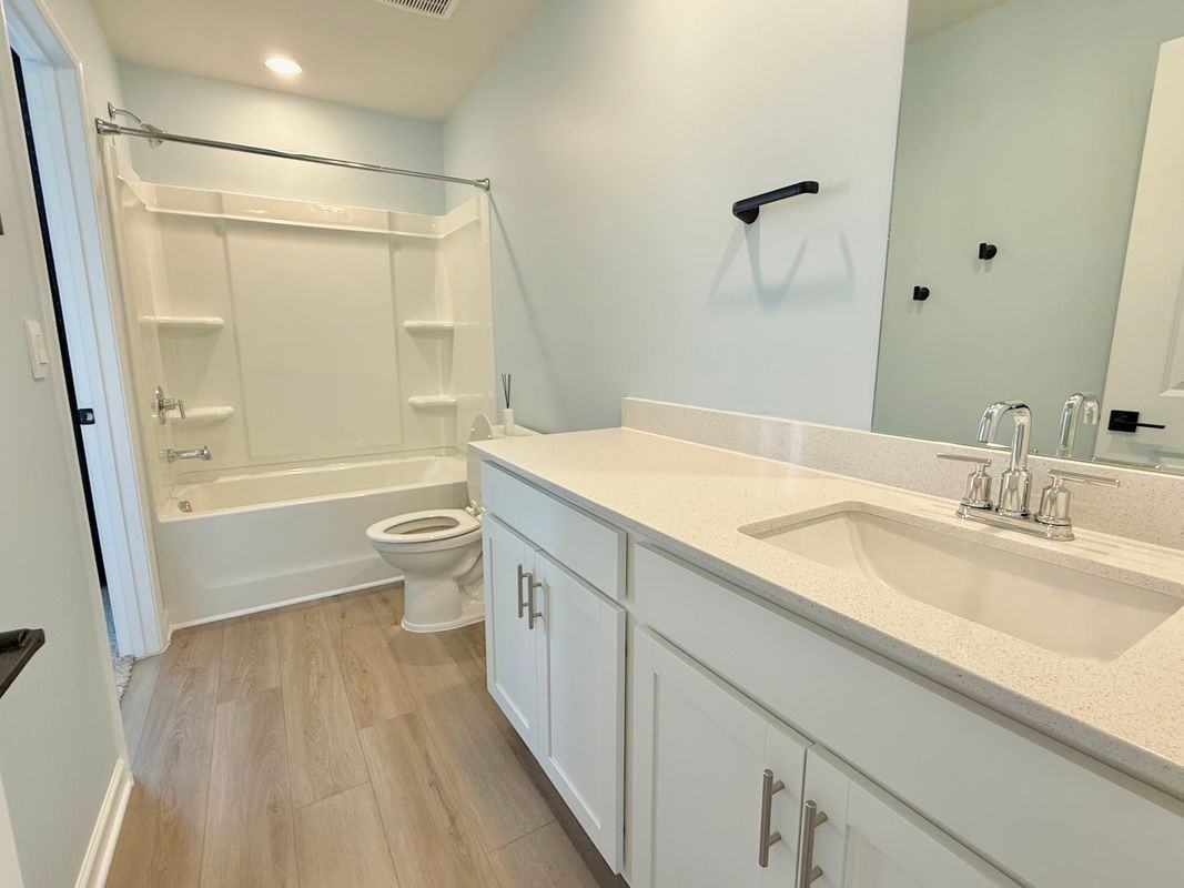 3615 Shore Wood Ave - Photo 7 of 14