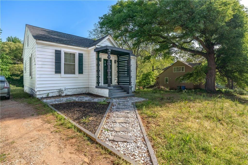 1035 Astor Ave Sw - Photo 3 of 31