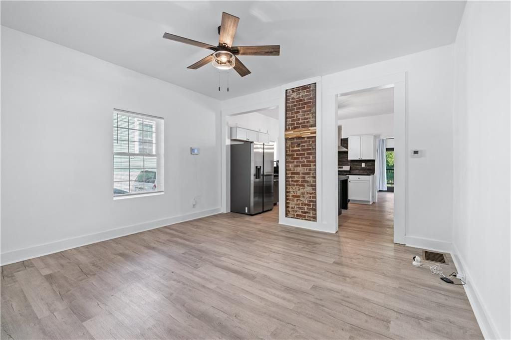 1035 Astor Ave Sw - Photo 7 of 31