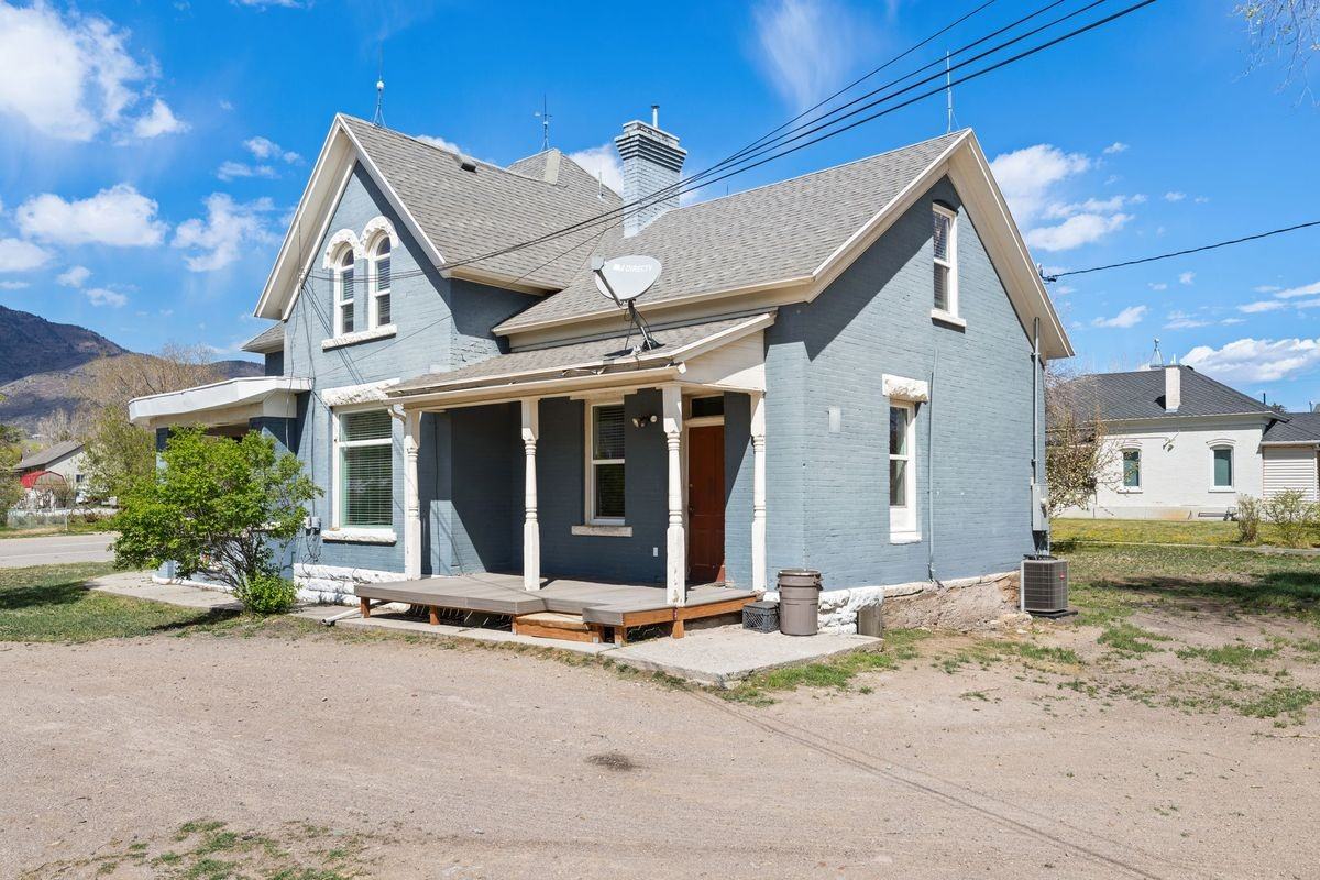 343 S State St - Photo 3 of 26