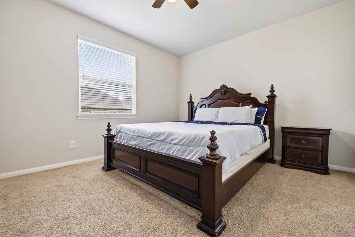 13640 Collier Park Ln - Photo 5 of 16