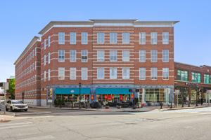 featured image of 10 Ann Street #201