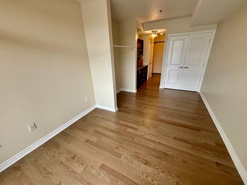 429 Kent St - Photo 3 of 9