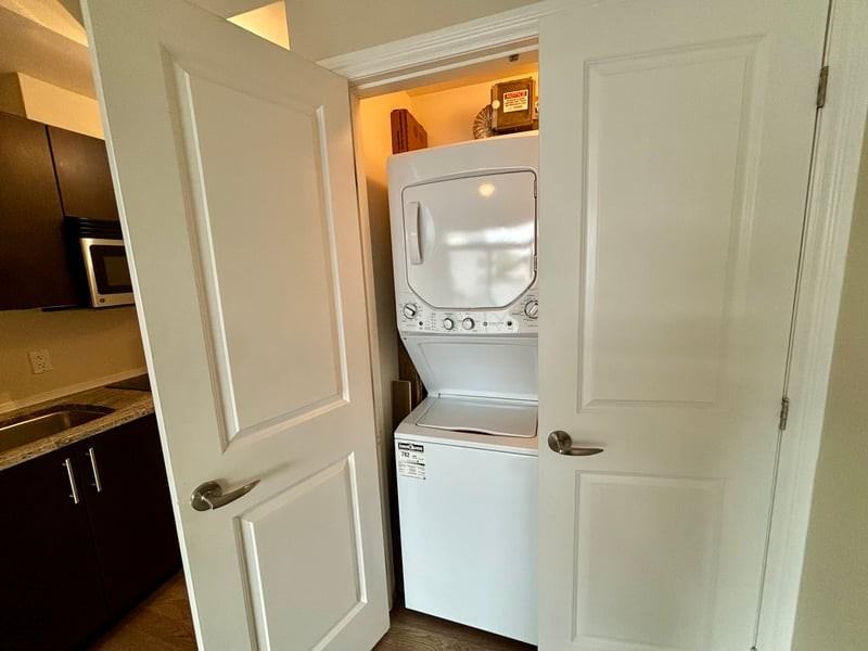 429 Kent St - Photo 5 of 9