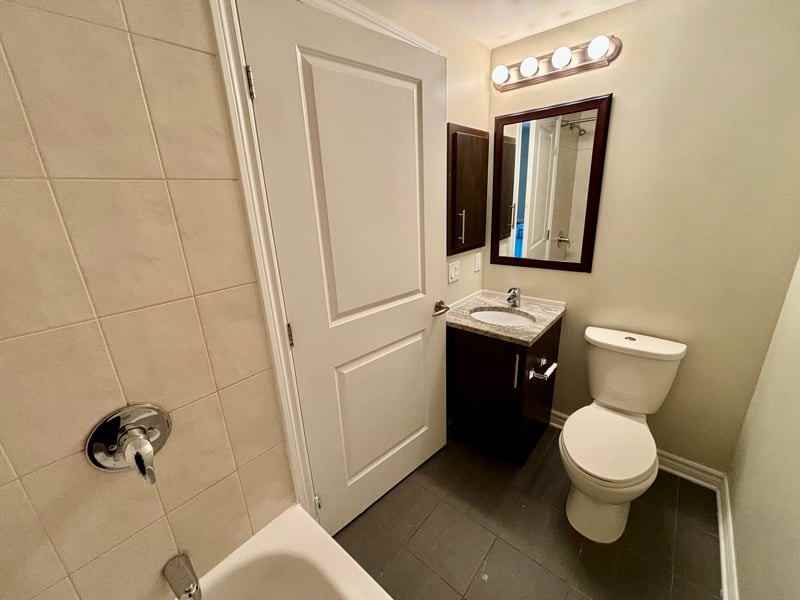 429 Kent St - Photo 6 of 9