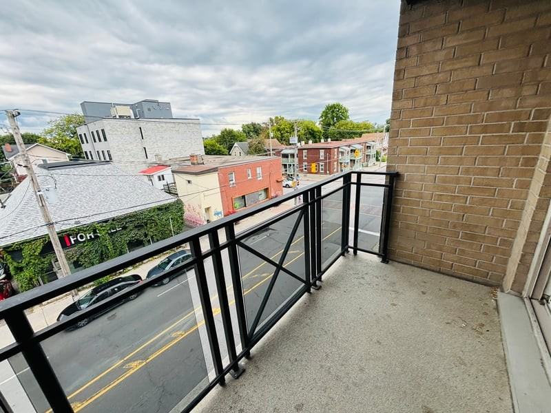 429 Kent St - Photo 7 of 9