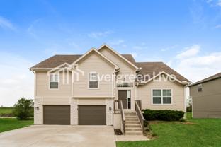 9712 E 219th Cir - Photo 1 of 1