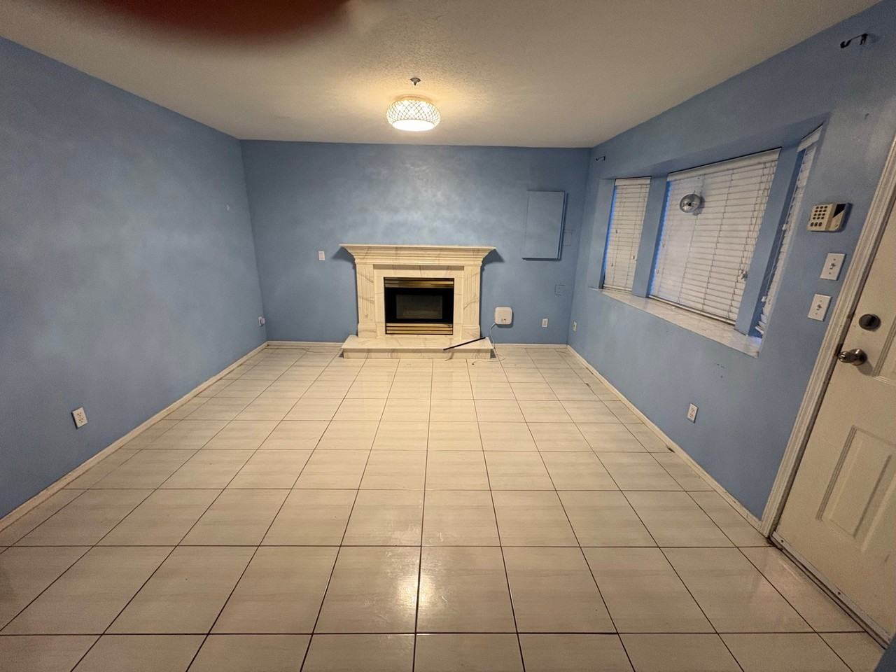 1276 East 57th Avenue - Photo 7 of 8