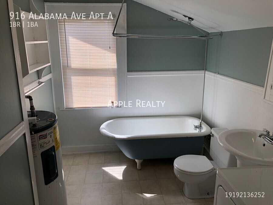 916 Alabama Ave Apt A - Photo 6 of 9