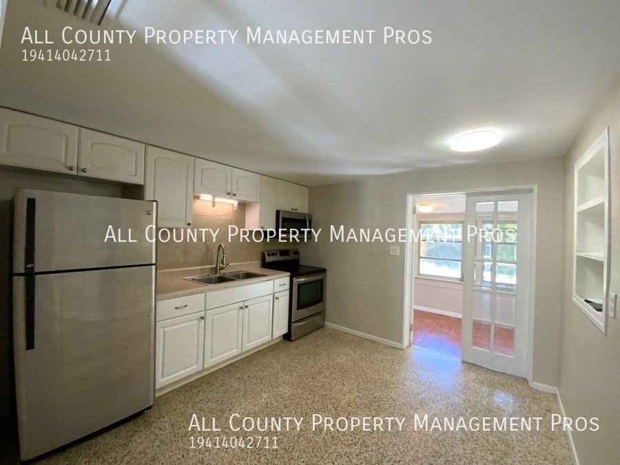 2629 Grand Cayman St - Photo 3 of 16